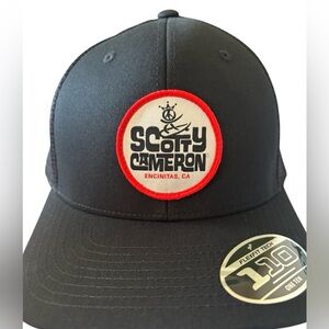 NWT SCOTTY CAMERON GALLERY Circle T Trucker PEACE SURFER Hat Red Black Golf